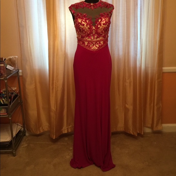 Alyce Paris Dresses & Skirts - SIZE 8 Beautiful pink dress! Alyce Designs